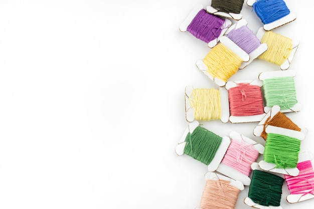 Палитра нитей и набор для вышивки